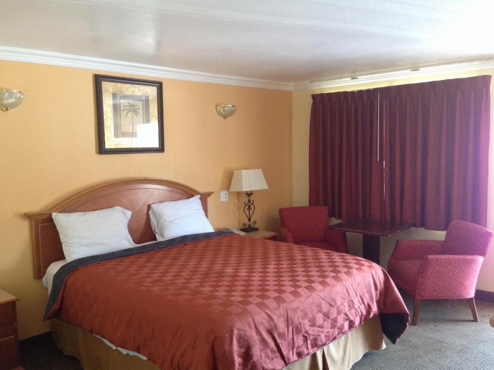 Downtown Motel 7